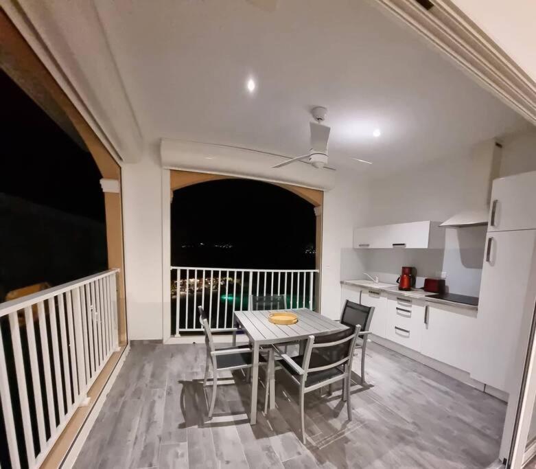 Superbe Studio Lumineux, Vue Sur Piscine Et Mer Baie Nettle Exterior foto
